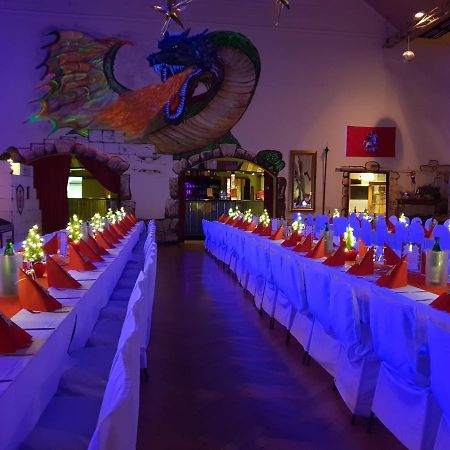 Ehrenfriedersdorf Pension Und Restaurant Die Burg מראה חיצוני תמונה