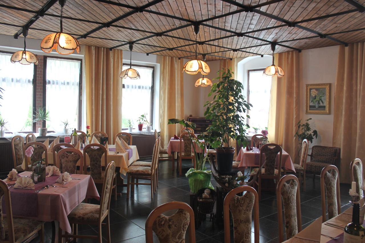 Ehrenfriedersdorf Pension Und Restaurant Die Burg מראה חיצוני תמונה
