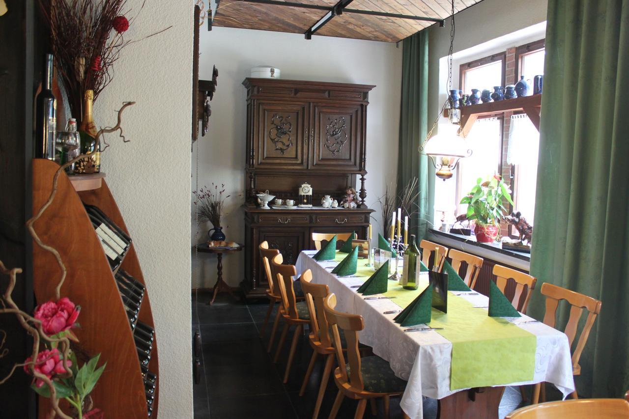 Ehrenfriedersdorf Pension Und Restaurant Die Burg מראה חיצוני תמונה