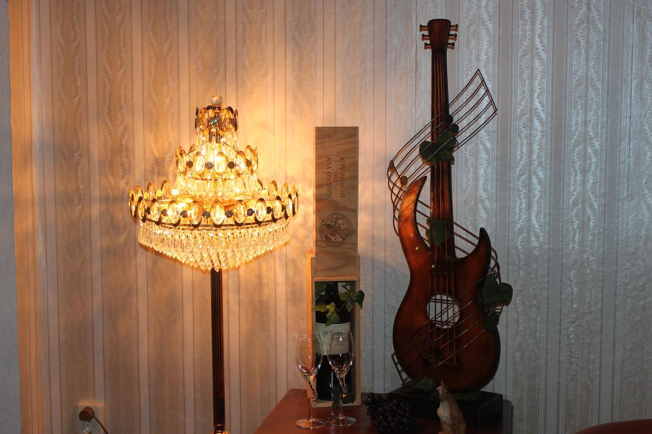 Ehrenfriedersdorf Pension Und Restaurant Die Burg מראה חיצוני תמונה